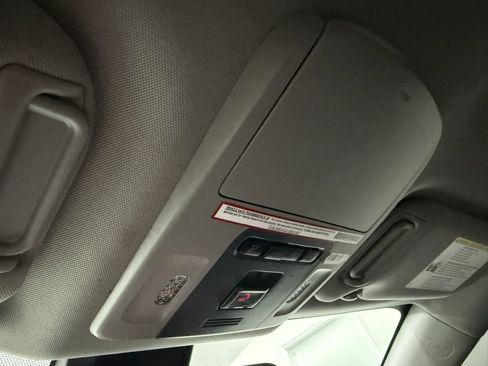 Used 2021 Toyota Camry XSE image 31