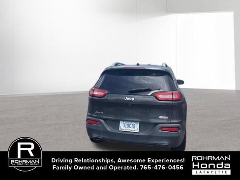 Used 2016 Jeep Cherokee Latitude w/ Comfort/Convenience Group AWD/4WD image 7