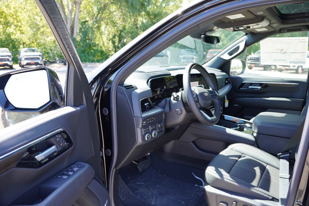 New 2026 Chevrolet Tahoe High Country AWD/4WD image 11