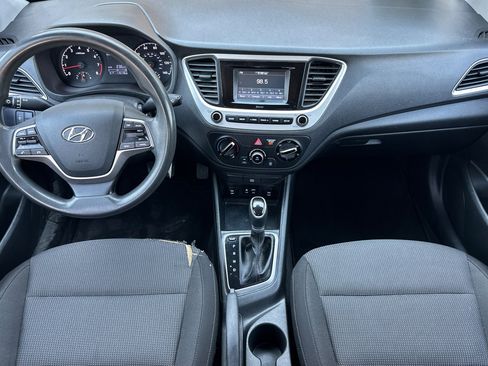 Used 2022 Hyundai Accent SE FWD image 13
