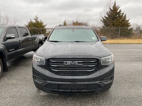 Used 2019 GMC Acadia SLT w/ Black Edition image 3