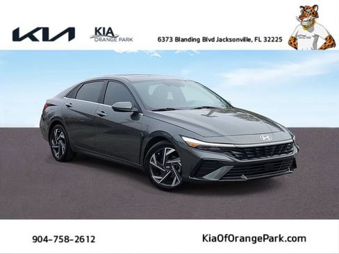 Used 2024 Hyundai Elantra SEL w/ Convenience Package FWD image 1