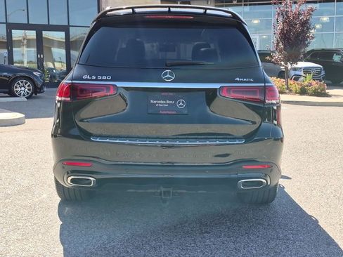 Used 2023 Mercedes-Benz GLS 580 4MATIC image 7