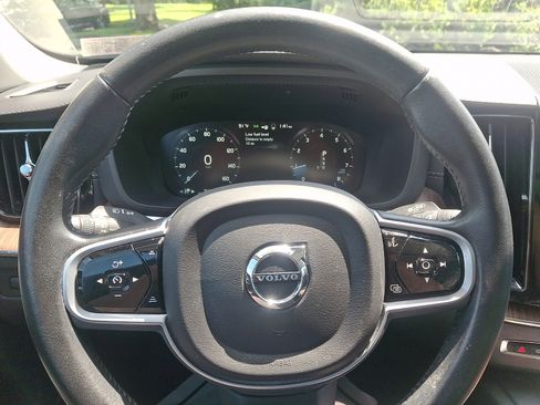 Used 2020 Volvo XC60 T6 Inscription w/ Protection Package Premier AWD/4WD image 18