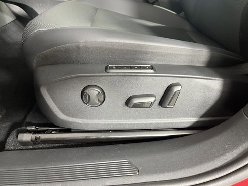 Used 2022 Volkswagen ID.4 Pro S w/ Gradient Package image 20