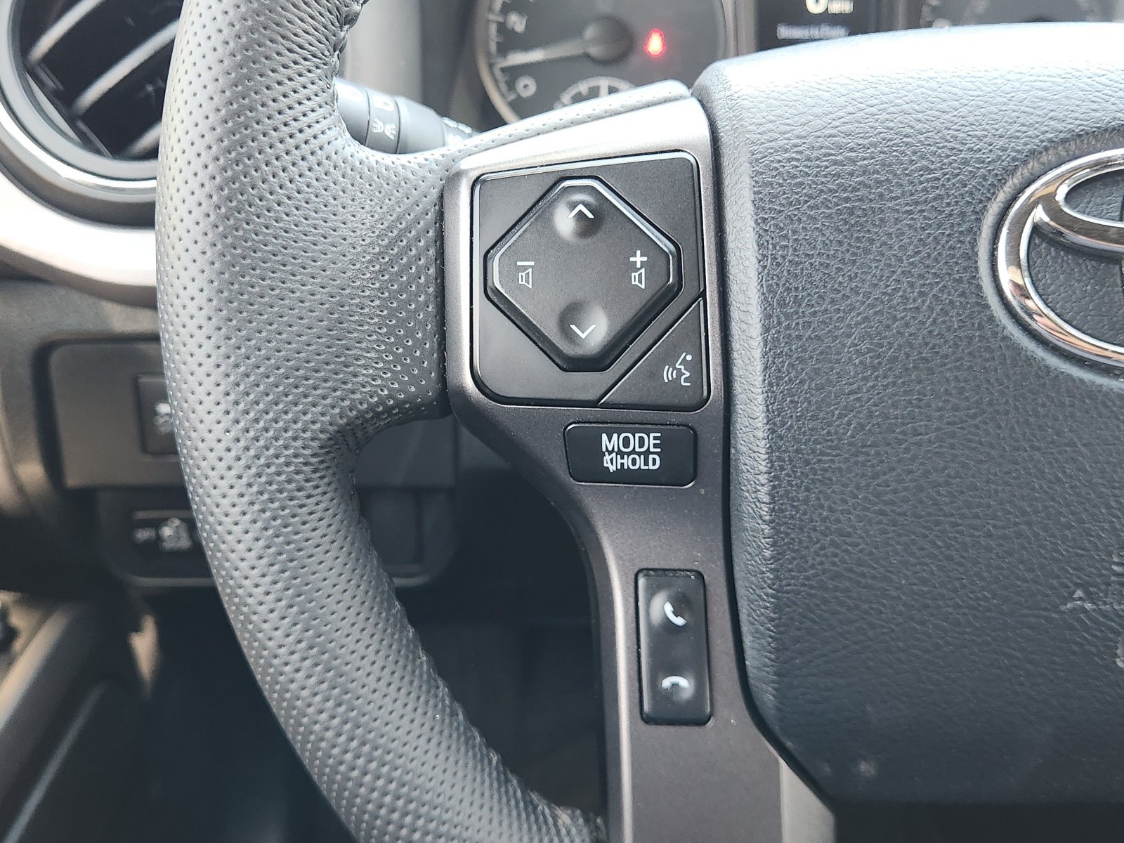 Used 2023 Toyota Tacoma TRD Pro AWD/4WD image 33