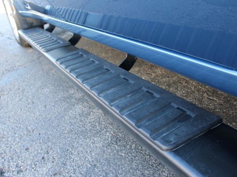 Used 2024 Chevrolet Silverado 1500 Custom image 8