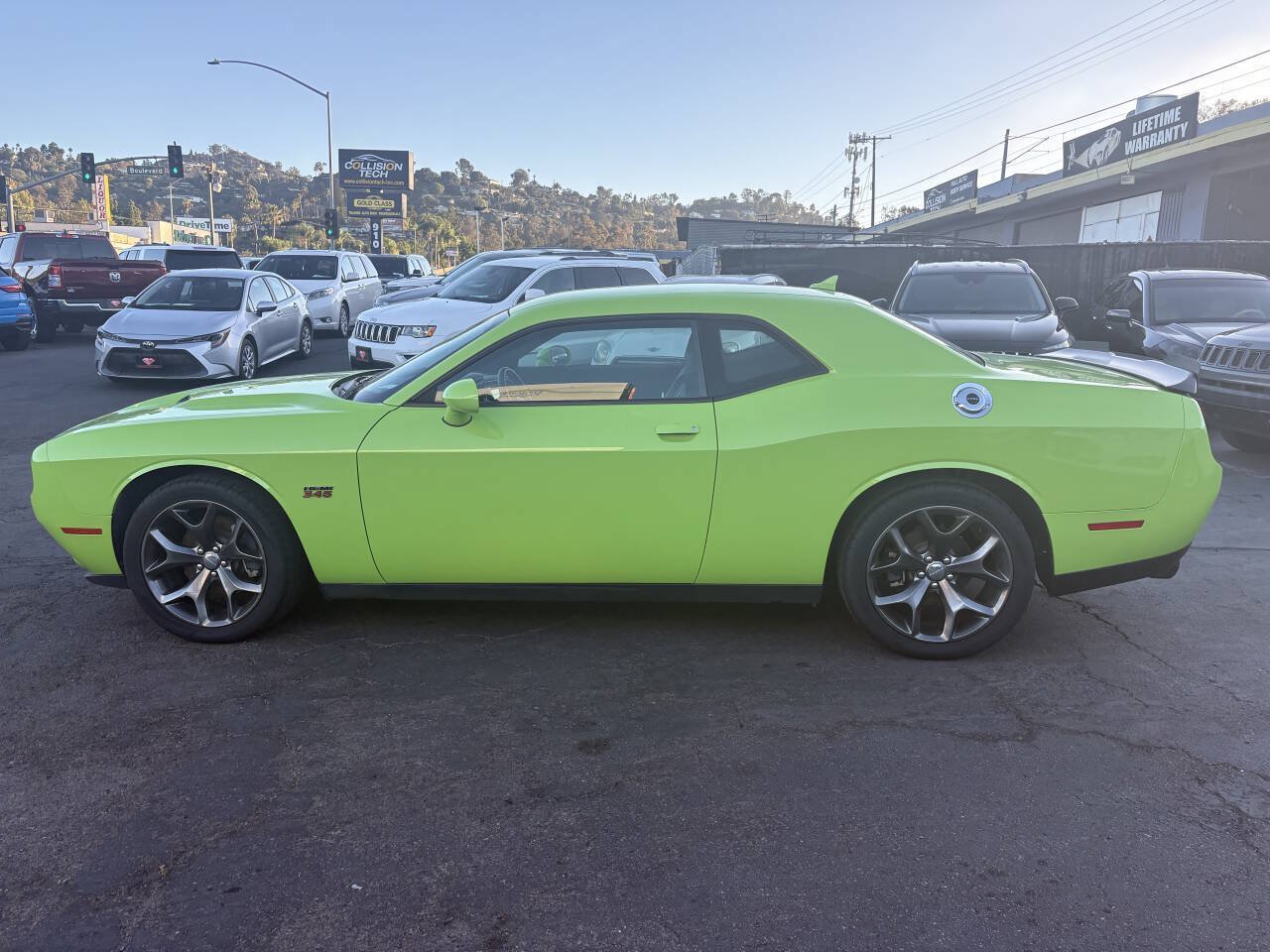 Used 2015 Dodge Challenger R/T Plus RWD image 11
