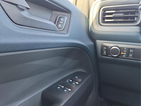 New 2025 Ford Maverick XL image 17