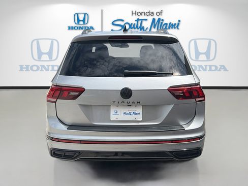 Used 2022 Volkswagen Tiguan SE R-Line FWD image 6