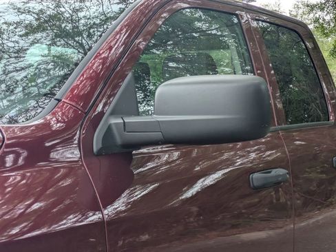 Used 2024 RAM 1500 Classic SLT AWD/4WD image 11