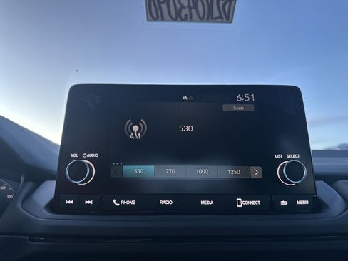 Certified 2024 Honda Accord EX image 24