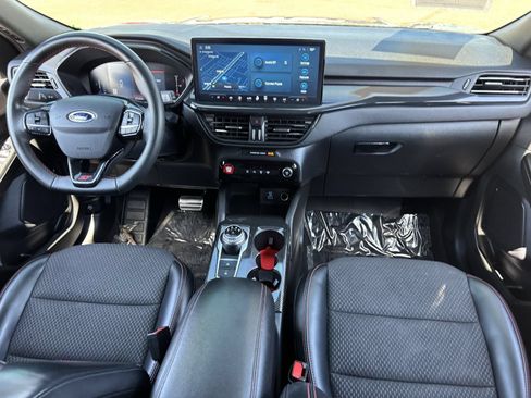 Used 2023 Ford Escape ST-Line w/ Tech Pack #1 FWD image 16