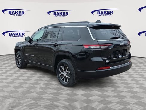 Used 2024 Jeep Grand Cherokee L Limited w/ Luxury Tech Group II image 5