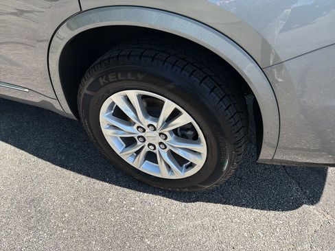 Used 2023 Cadillac XT6 Luxury AWD/4WD image 35