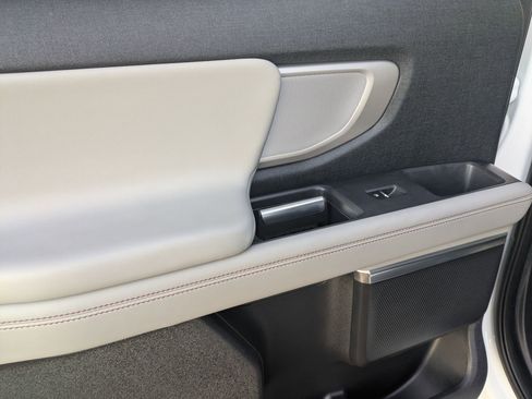 Used 2025 Ford Expedition Max Active image 28