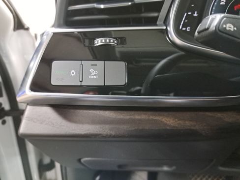 Used 2021 Audi Q7 2.0T Premium Plus w/ Premium Plus Package image 27