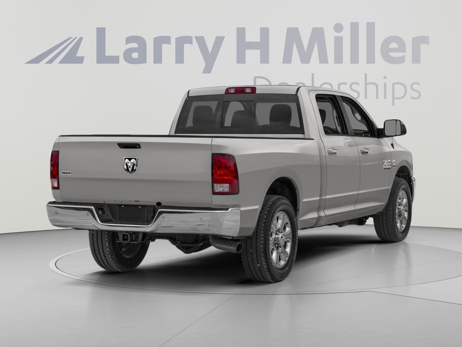Used 2017 RAM 2500 Big Horn w/ Sport Appearance Group AWD/4WD image 2