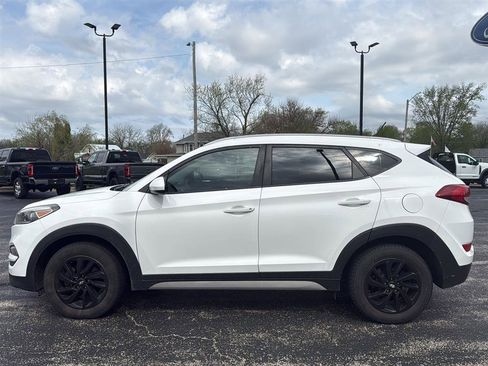 Used 2017 Hyundai Tucson SE image 4
