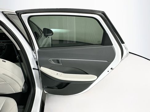 Used 2025 Hyundai Sonata SEL FWD image 29
