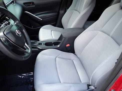 Used 2025 Toyota Corolla Cross AWD Hybrid w/ Moonroof Package image 12