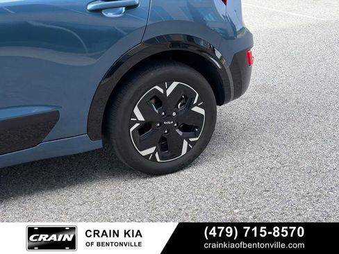 Used 2024 Kia Niro Wind FWD image 12