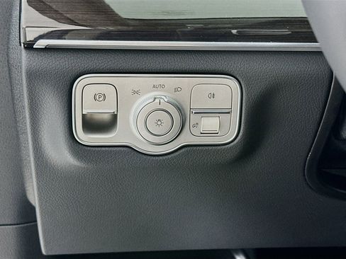 New 2026 Mercedes-Benz GLE 450 4MATIC image 11