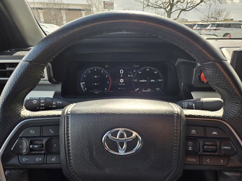 Used 2024 Toyota Tacoma TRD Sport image 11