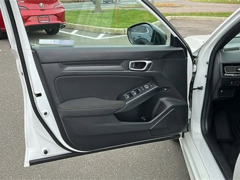 Used 2025 Honda Civic Sport image 8