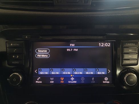 Used 2019 Nissan Rogue S AWD/4WD image 25