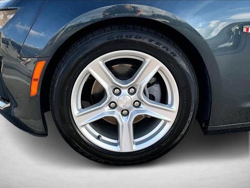 Used 2022 Chevrolet Camaro LT w/ Technology Package image 10