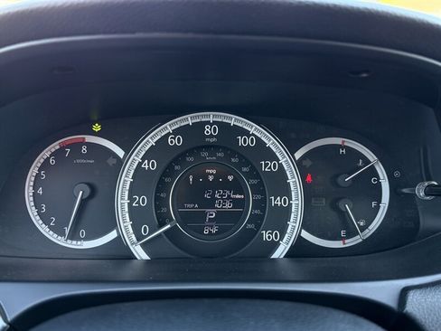 Used 2015 Honda Accord LX image 31