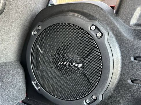 Used 2021 Jeep Wrangler Unlimited Sahara w/ Cold Weather Group image 5