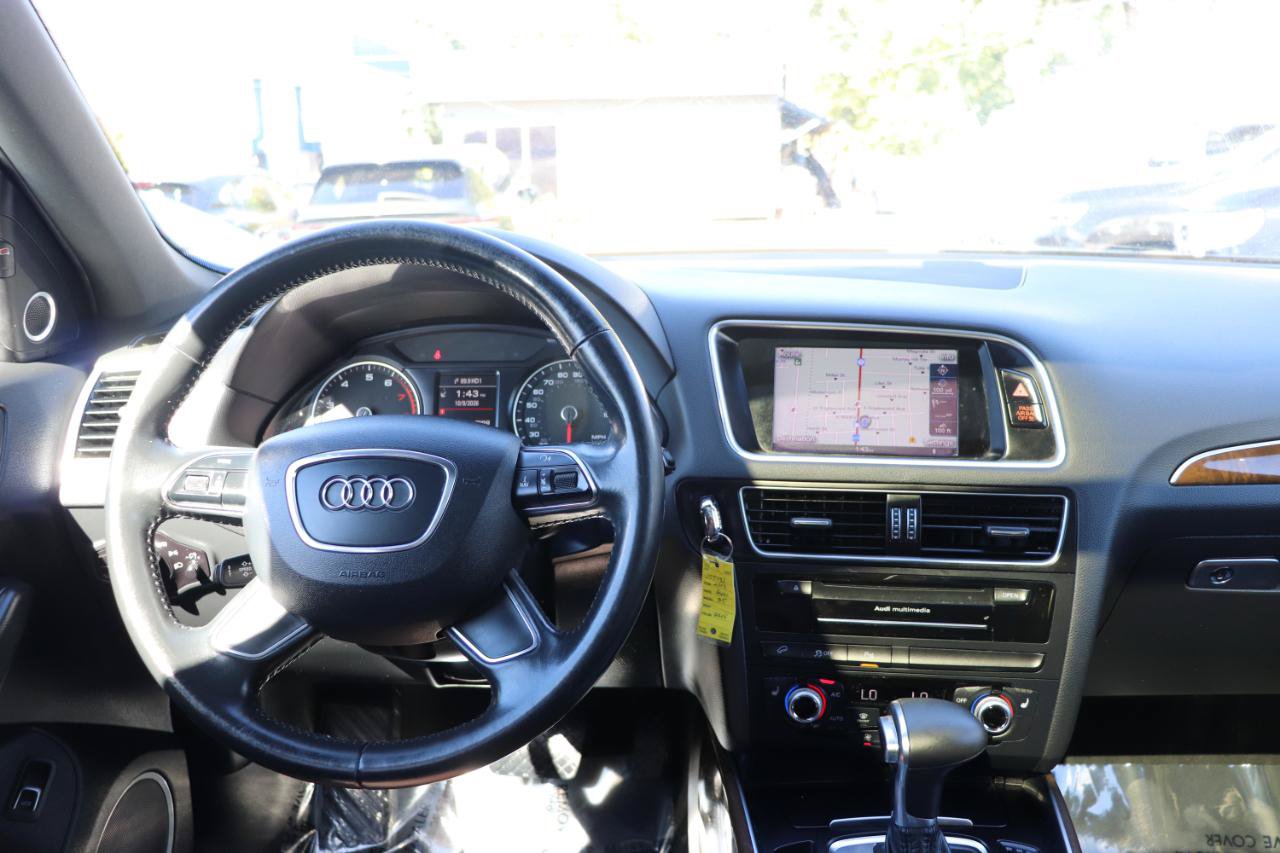 Used 2017 Audi Q5 2.0T Premium Plus w/ Technology Package AWD/4WD image 17