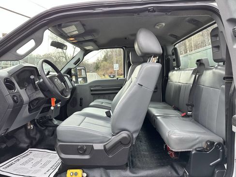 Used 2015 Ford F550 4x4 SuperCab Super Duty image 14