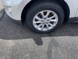 Used 2019 Chevrolet Equinox LT image 3