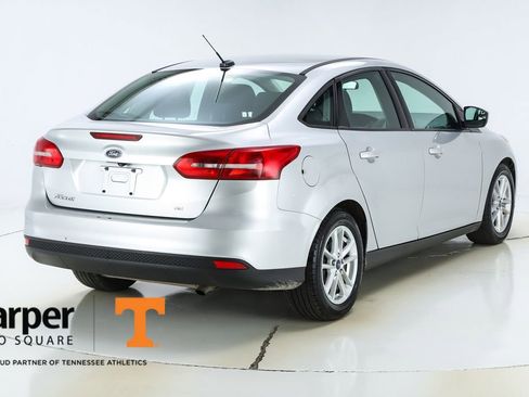 Used 2018 Ford Focus SE image 9