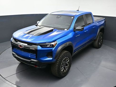 Used 2024 Chevrolet Colorado ZR2 w/ Technology Package image 24