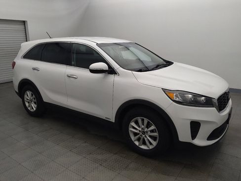 Used 2019 Kia Sorento AWD V6 image 11