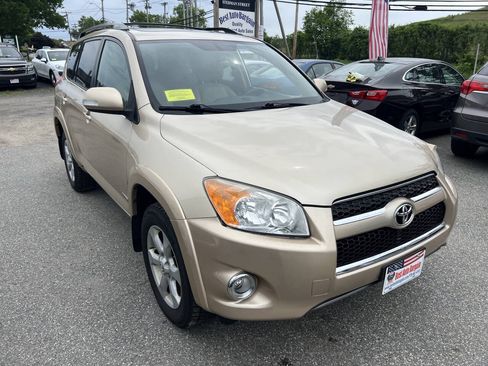 Used 2011 Toyota RAV4 Limited w/ Limited Extra Value Pkg AWD/4WD image 5