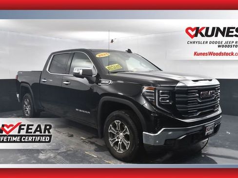 Used 2025 GMC Sierra 1500 SLT image 1