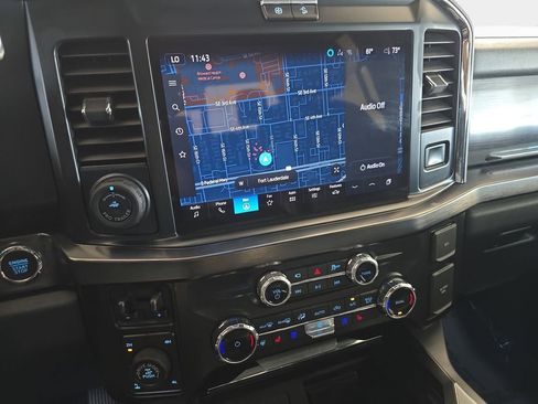 Used 2025 Ford F250 Lariat w/ Lariat Ultimate Package image 23