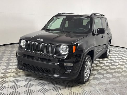 Used 2021 Jeep Renegade Sport w/ Sport Appearance Group AWD/4WD image 10
