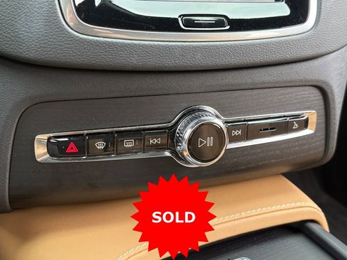 Certified 2024 Volvo XC90 T8 Ultimate w/ Lounge Package AWD/4WD image 22