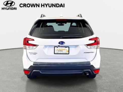 Used 2019 Subaru Forester Premium AWD/4WD image 7