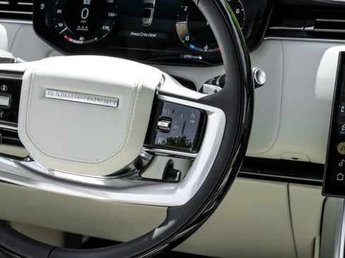 Used 2026 Land Rover Range Rover Long Wheelbase Autobiography AWD/4WD image 25