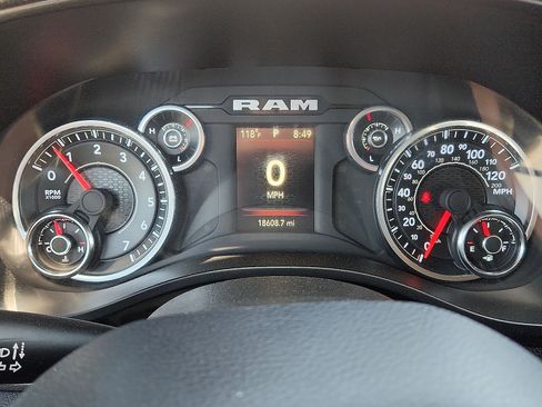 Used 2024 RAM 1500 Big Horn AWD/4WD image 18