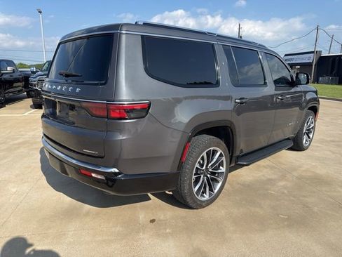 Used 2022 Jeep Wagoneer Series II w/ Premium Group I AWD/4WD image 7