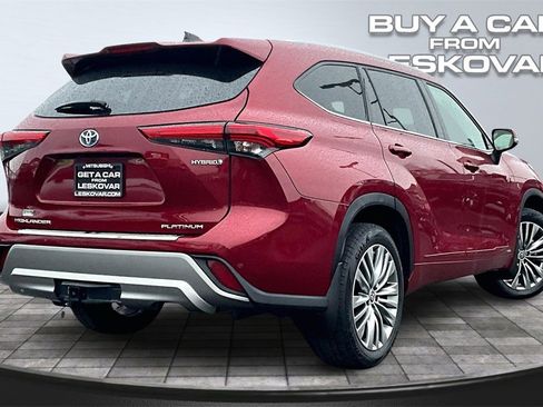 Used 2022 Toyota Highlander Platinum image 13