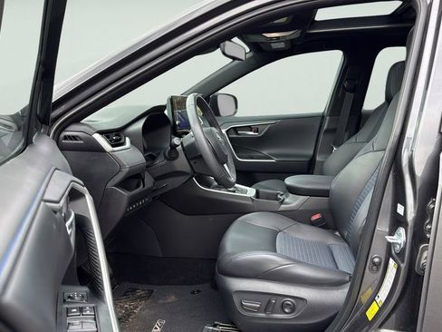 Used 2024 Toyota RAV4 XSE w/ Advanced Technology Package AWD/4WD image 22